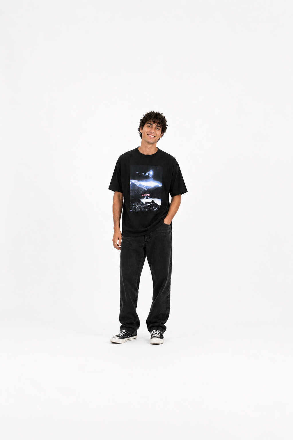 Love T-Shirt - Black