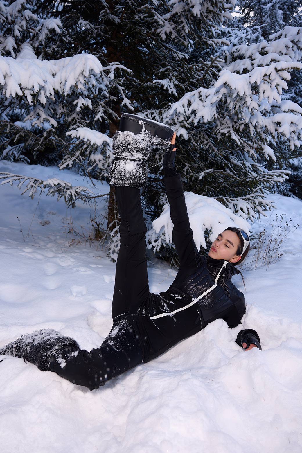 Gertrude Ski Suit - Black