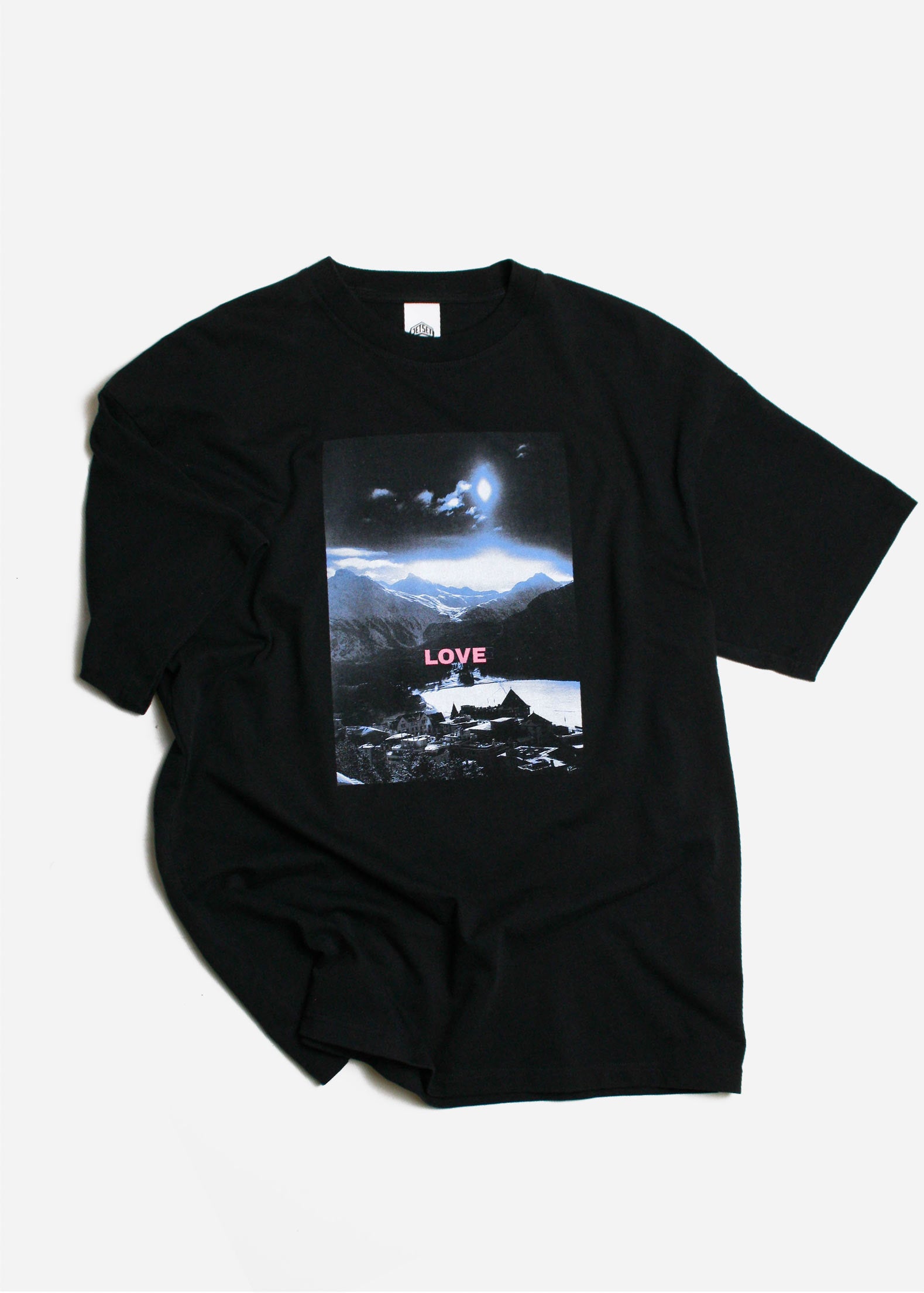 Love T-Shirt - Black
